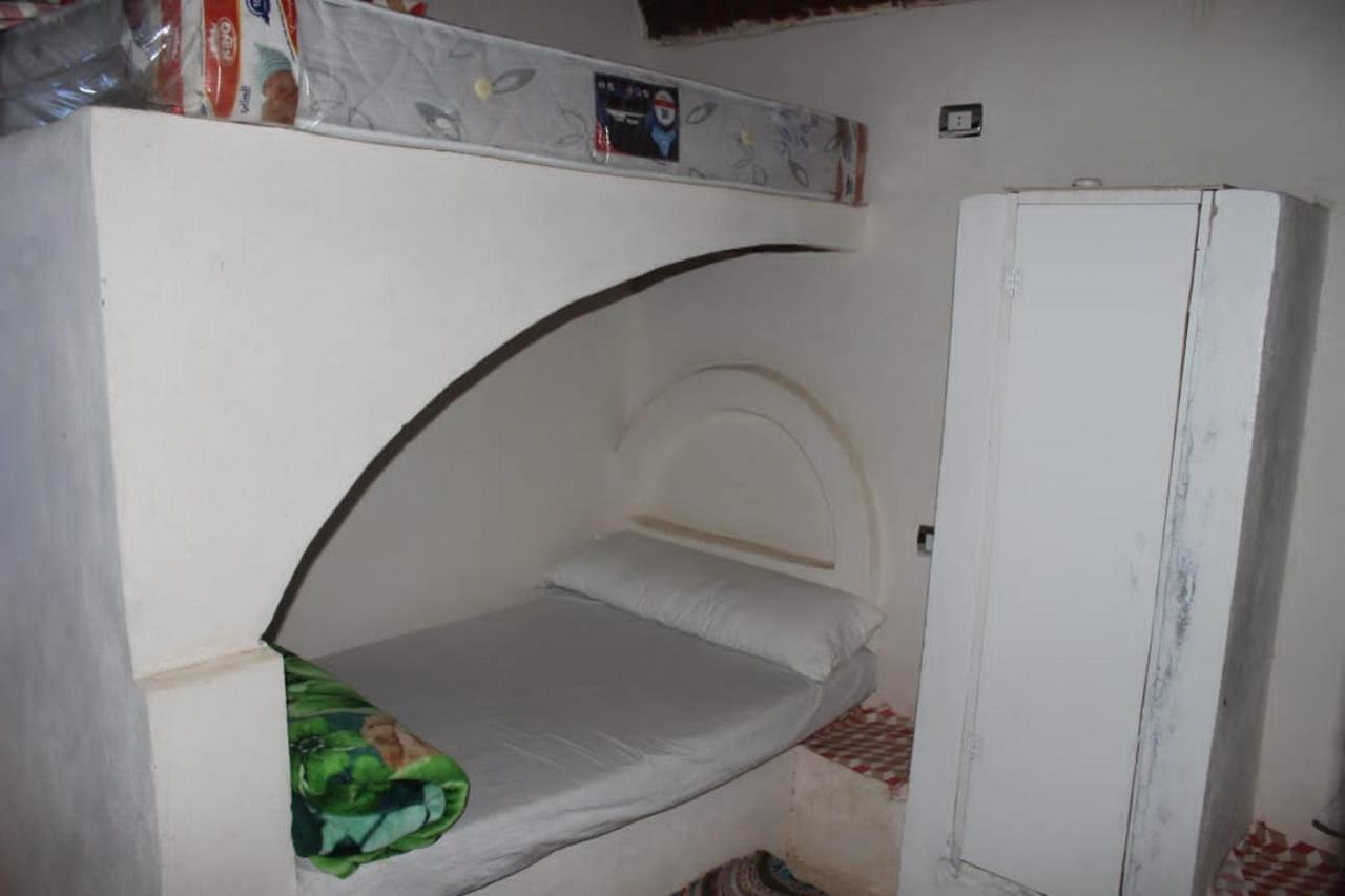 Takela Kato Guest House Aswan Bagian luar foto