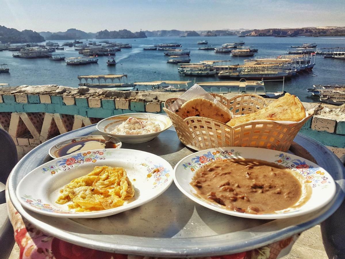 Takela Kato Guest House Aswan Bagian luar foto